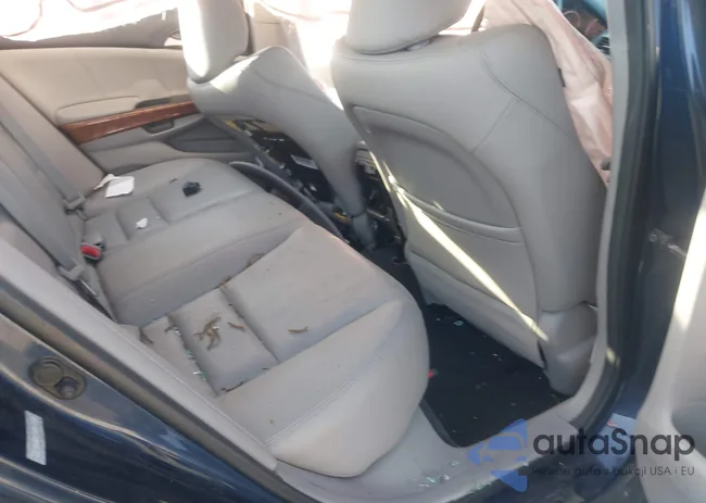 1HGCP2F82CA169941: 42173561