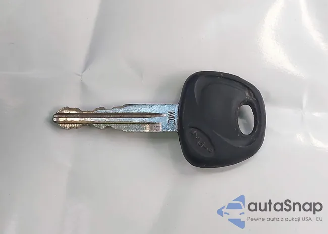 KMHCM3AC1BU191012: 42173600