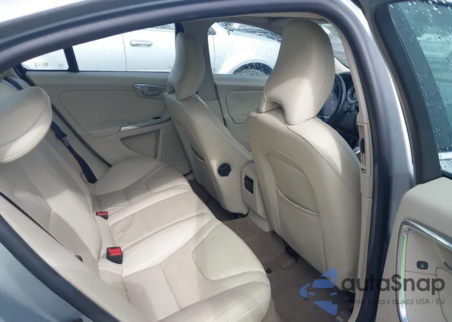 YV1612FS1D2181416: 42173647