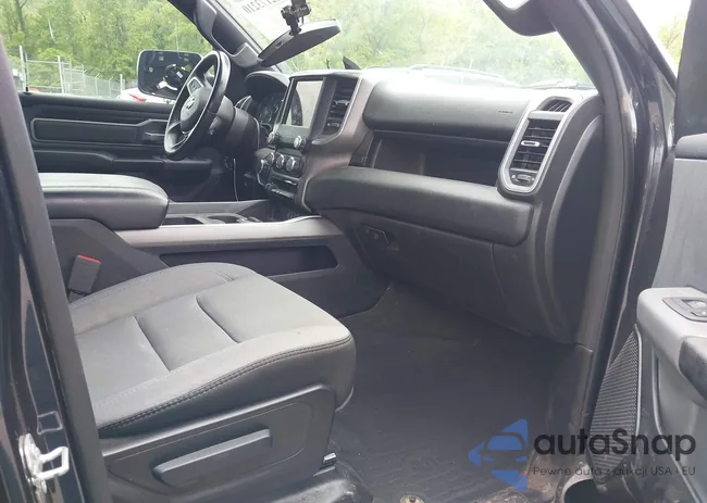 1C6SRFFT1MN647851: 42173210