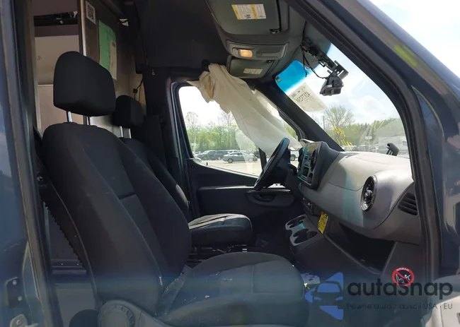 WD4PF1CD2KP141833: 42173230