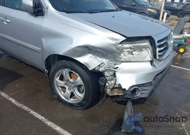 5FNYF3H68CB014083: 42173310