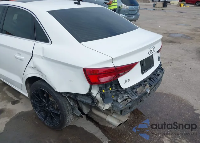 WAUAUGFF6K1011141: 42173319