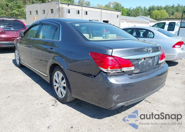 4T1BK3DB0BU393375: 42174624