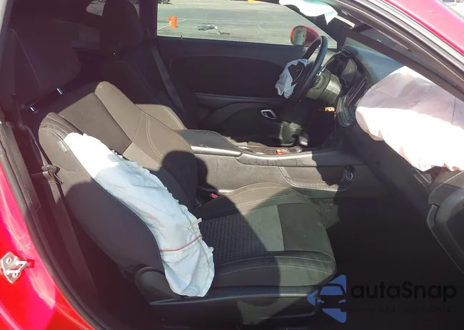 2C3CDZAG4PH573690: 42174718