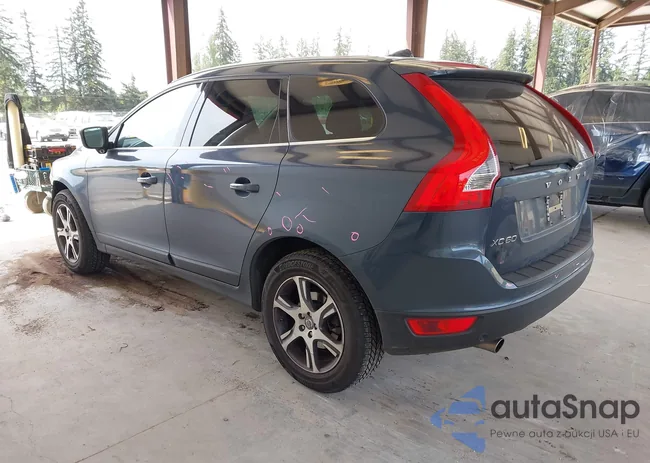 YV4902DZ8B2153953: 42175056