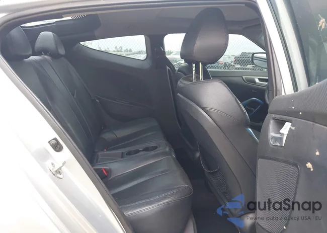 KMHTC6AE2DU122273: 42174272