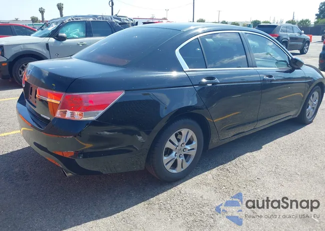 1HGCP2F61BA141576: 42174297