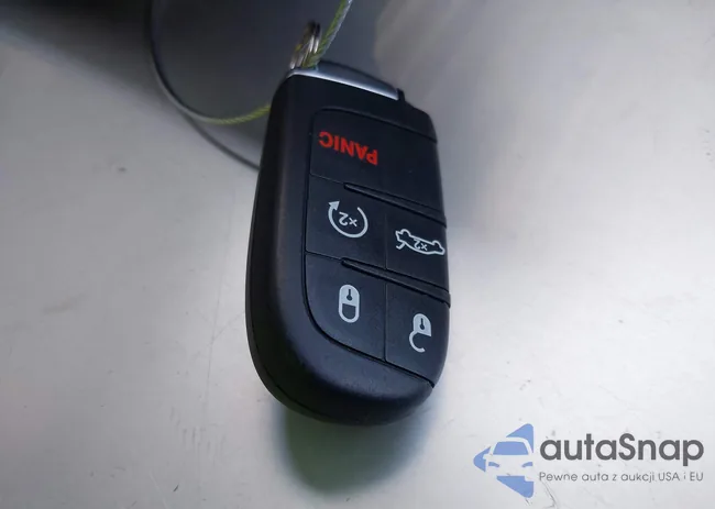 2C3CDXHG0LH177728: 42174328