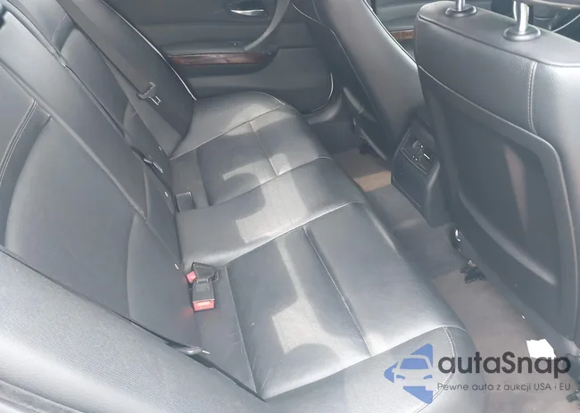 WBAPK5C58AA650779: 42175808