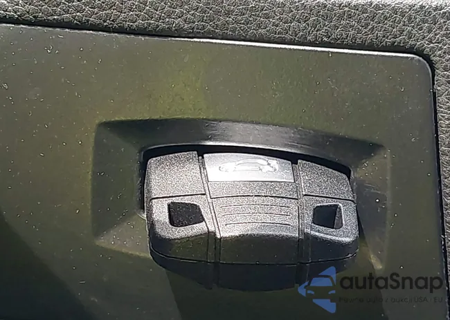 WBAPK5C58AA650779: 42175808