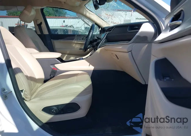 1C4RJHBG3N8540707: 42176048