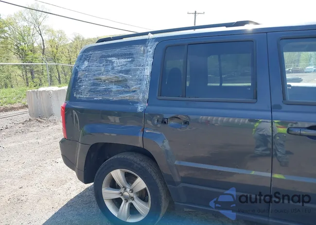 1C4NJRFB3ED803417: 42175179