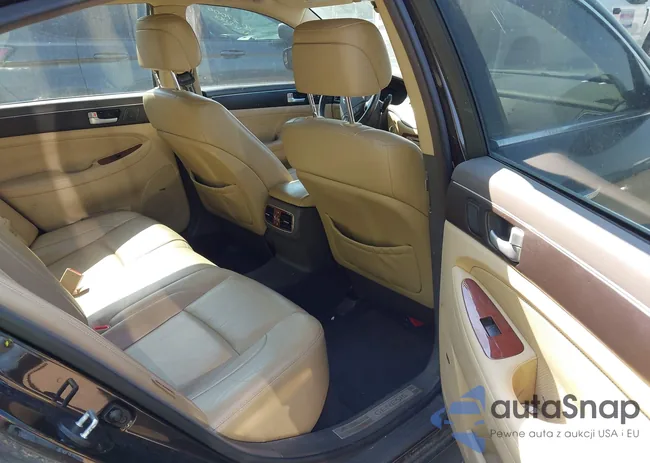 KMHGC4DD6DU251108: 42175314