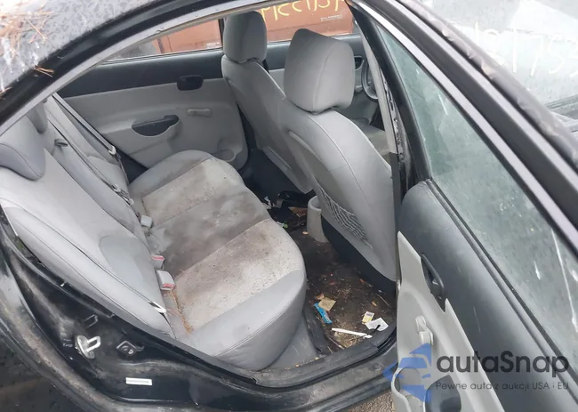 KMHCN4AC1AU445545: 42175319