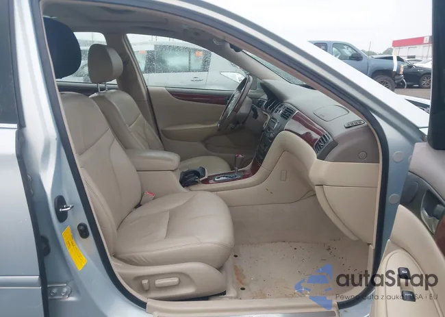 JTHBF30G820025896: 42175343