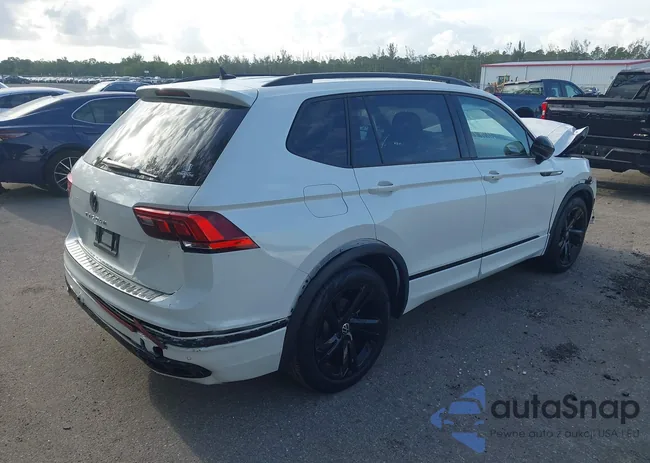 3VVCB7AX0PM092375: 42176568