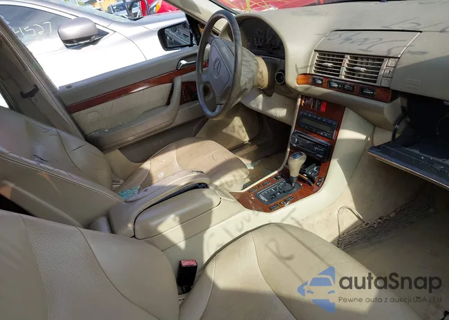 WDBGA32G0XA410274: 42176633