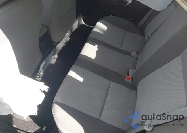 2T1BURHE6JC010315: 42176684