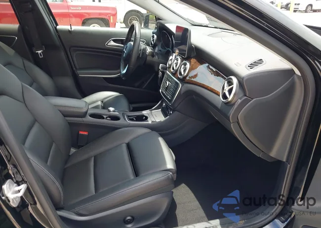 WDCTG4GB7HJ329804: 42176853