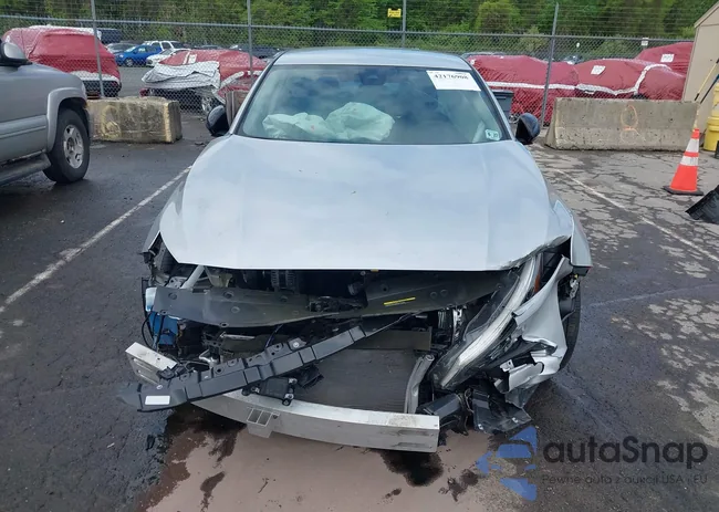 1N4BL4CW5NN388690: 42176908