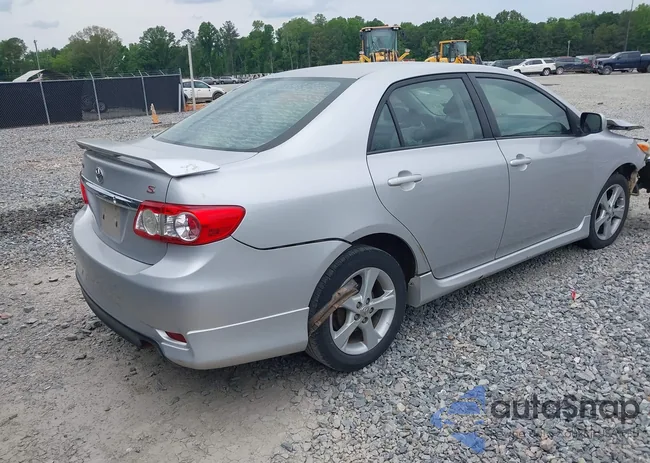 2T1BU4EE3BC677304: 42176983