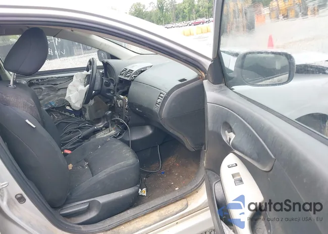 2T1BU4EE3BC677304: 42176983