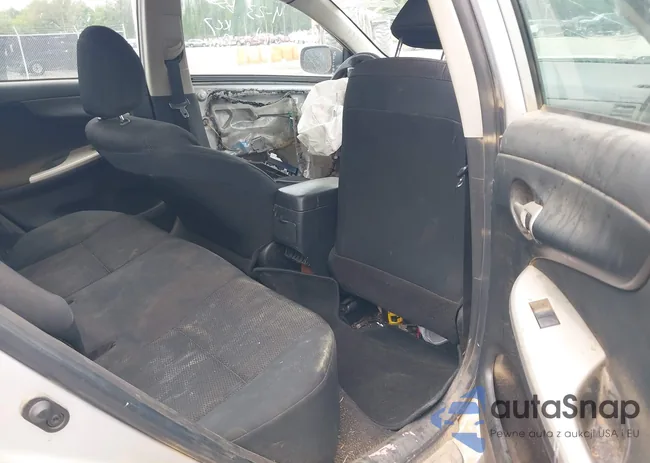 2T1BU4EE3BC677304: 42176983