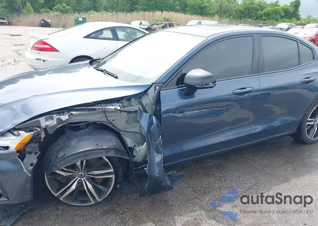 7JRA22TM1KG005468: 42176984