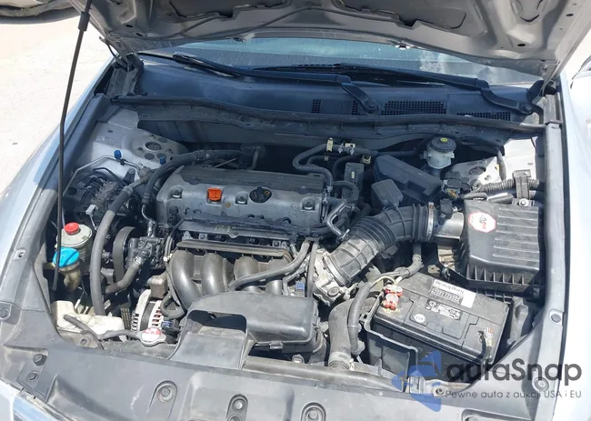 1HGCP2F68BA062633: 42176351