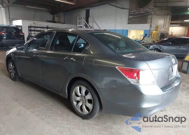 1HGCP26808A148903: 42177511