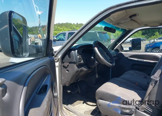 3B7KC2363YG117137: 42177757