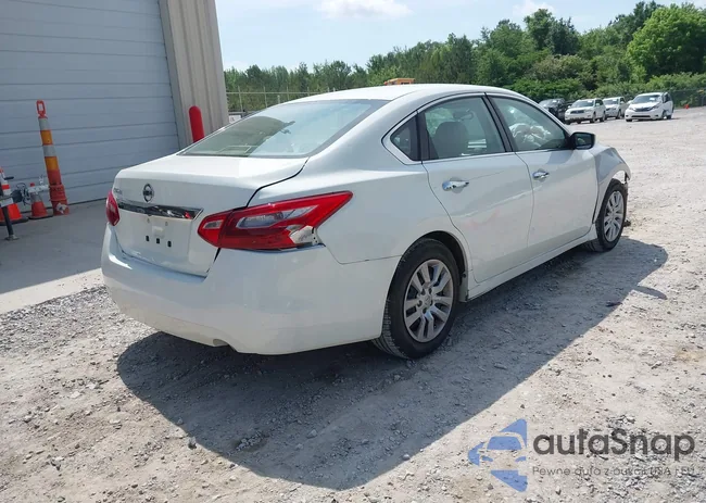 1N4AL3AP9GC227159: 42177163