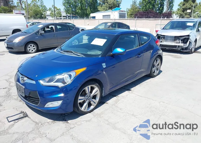 KMHTC6AD5GU302018: 42177275