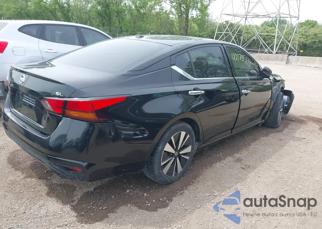 1N4BL4EV1LC229811: 42178544