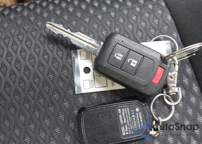 JA4AZ3A32KZ020814: 42178645