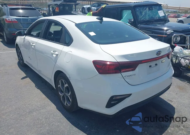 3KPF24AD8KE083510: 42178839