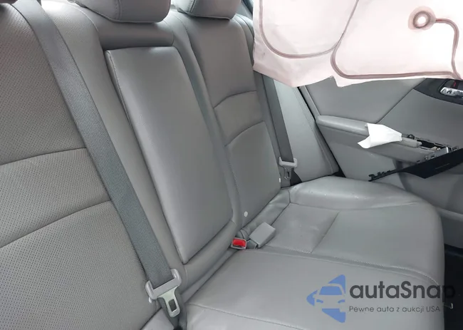 1HGCR2F38FA033221: 42178115