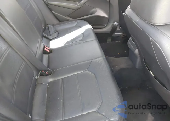 1VWAT7A30FC002333: 42178325