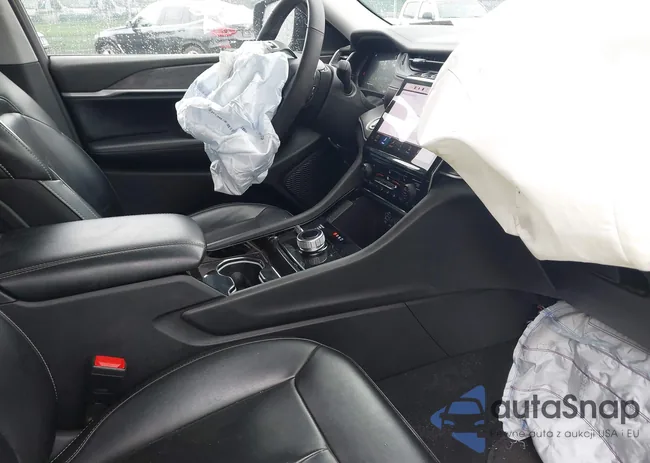 1C4RJKBGXP8795290: 42179653