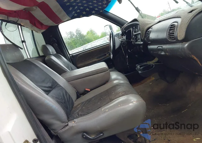 3B7KC26Z21M282786: 42179713