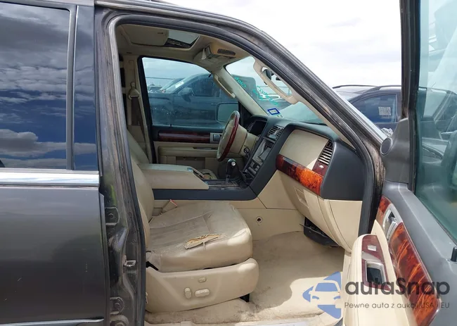 5LMFU27575LJ20968: 42179223