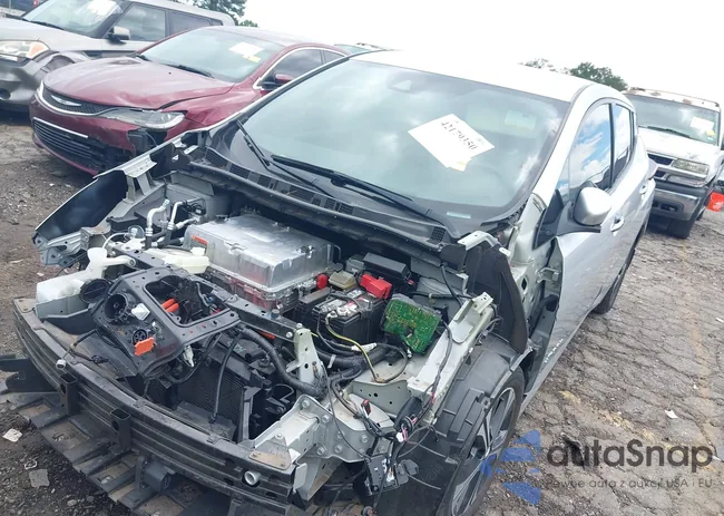 1N4AZ1CP8JC303655: 42179350