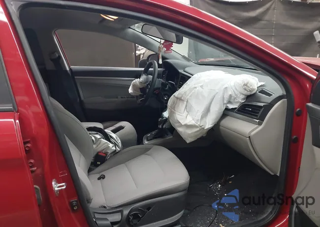 KMHD84LF1LU897517: 42180532