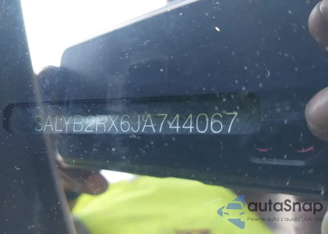 SALYB2RX6JA744067: 42180542