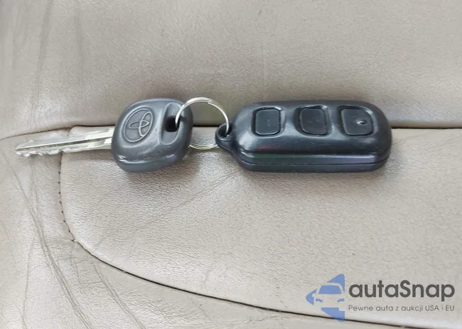 4T1BF28B71U192791: 42180729