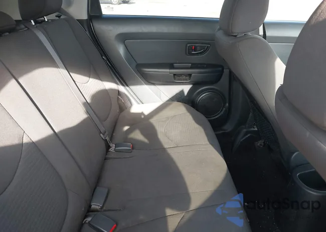 KNDJT2A5XD7484452: 42181529