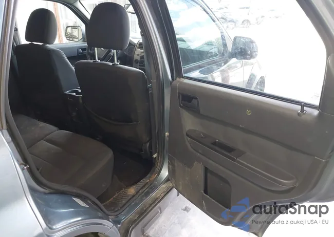 1FMCU9DG2CKB33926: 42181579