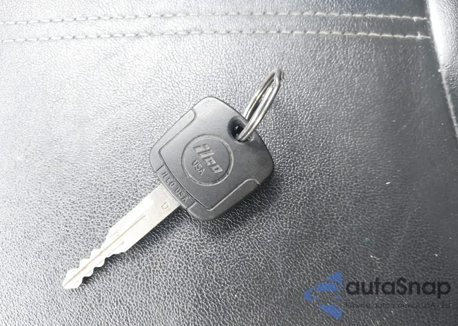 4M2CU87719KJ13048: 42181702