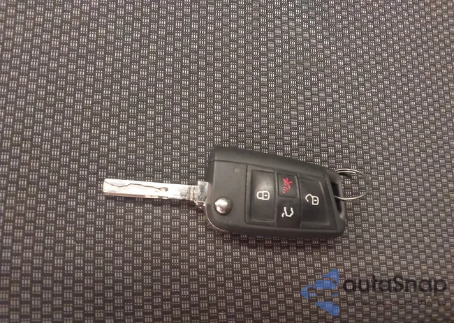 3VWC57BU6MM087586: 42181804